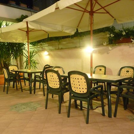 Hotel Prestige Lido di Camaiore Exteriör bild