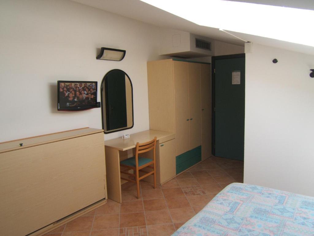 Hotel Prestige Lido di Camaiore Rum bild