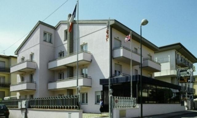 Hotel Prestige Lido di Camaiore Exteriör bild